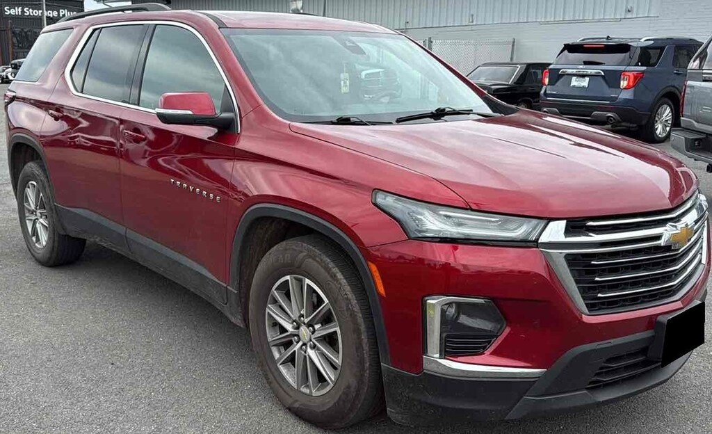 Used 2023 Chevrolet Traverse LT SUV