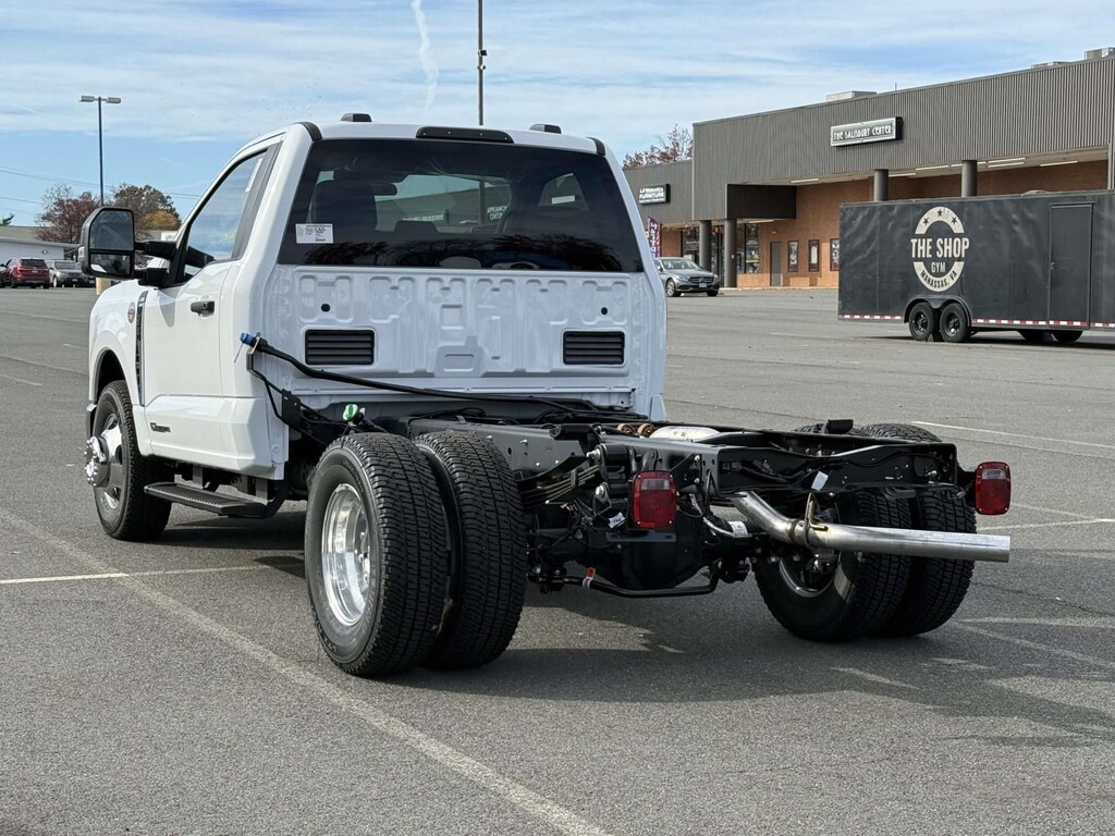 New 2026 Ford F-350 Chassis XLT Chassis