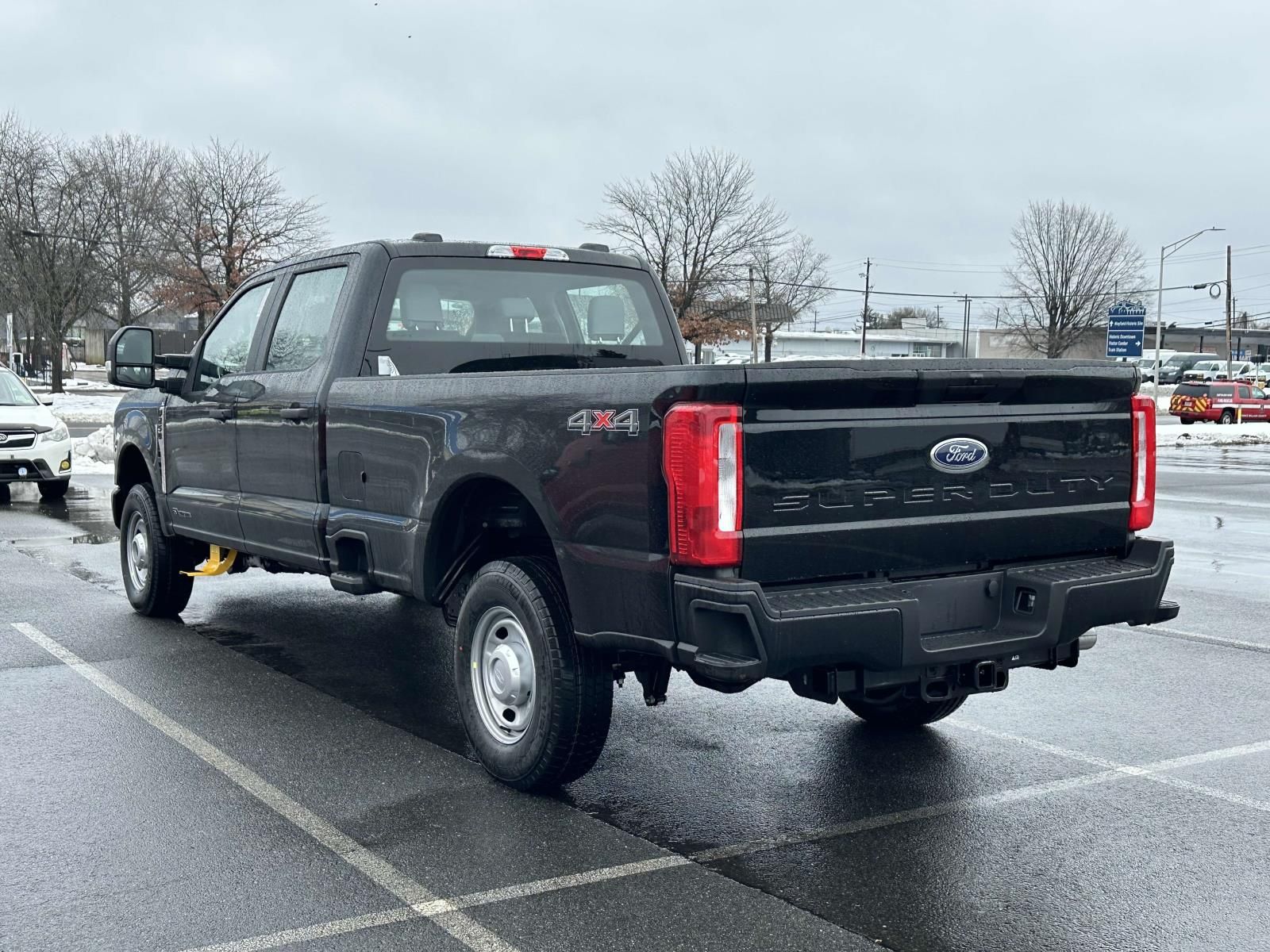 2025 Ford F-250 XL photo 4