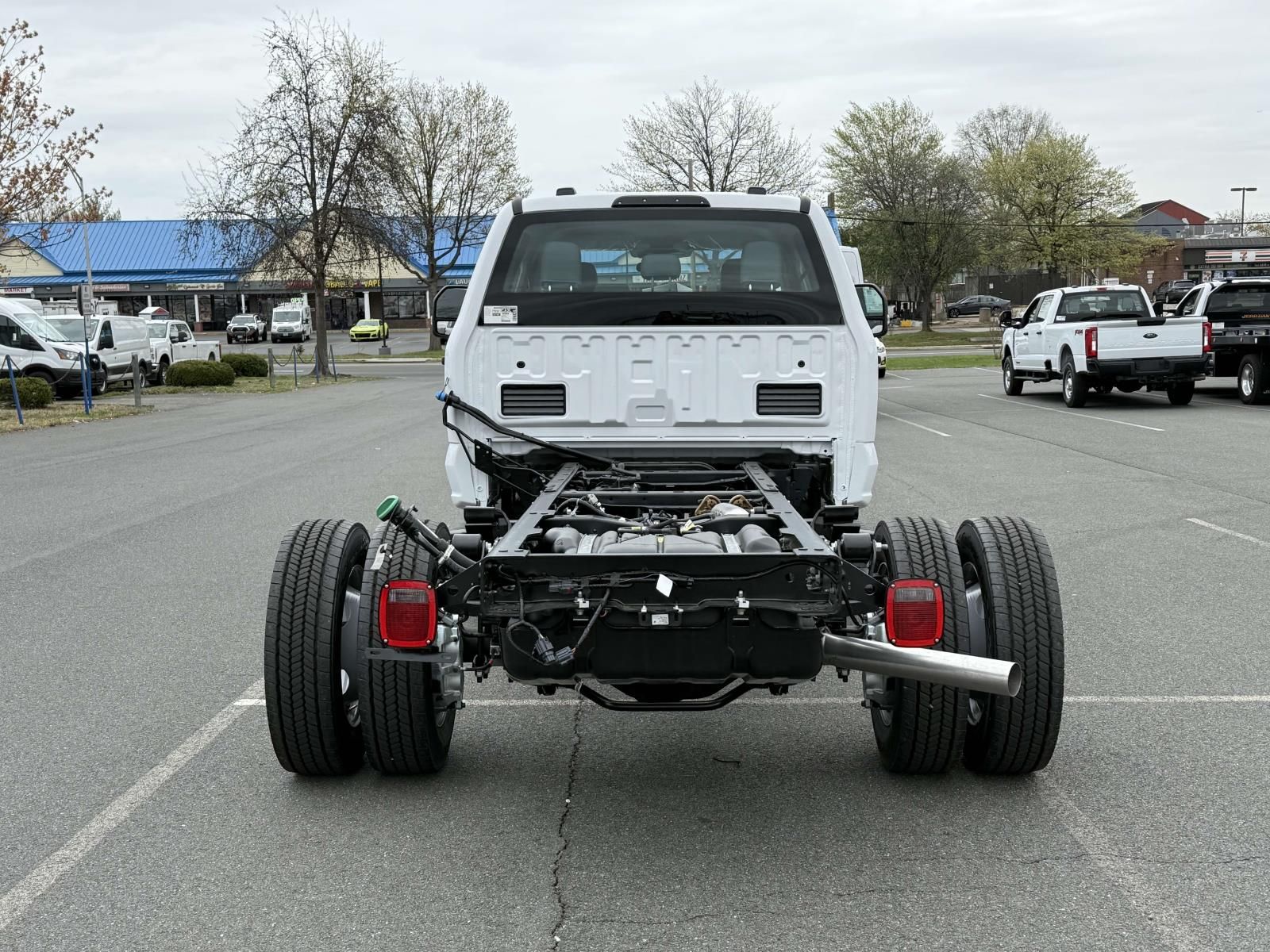2025 Ford F-550 XL photo 3