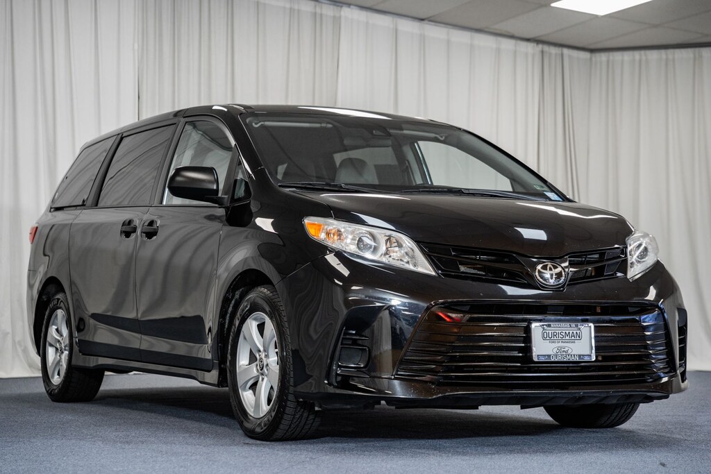 Used 2020 Toyota Sienna L Minivan/Van