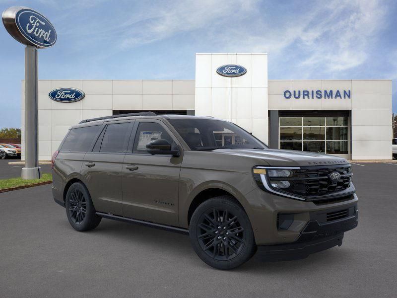 2026 Ford Expedition Platinum's photo
