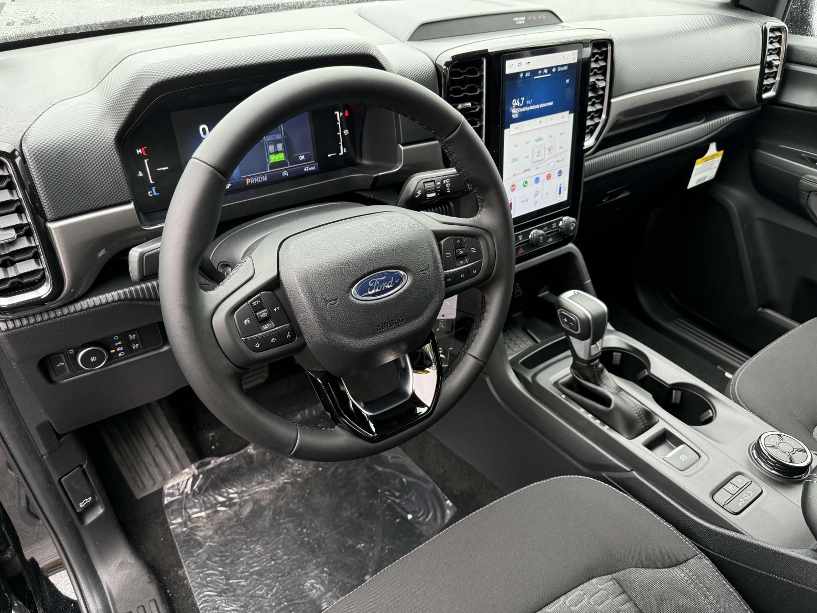 2025 Ford Ranger XLT - Photo 12