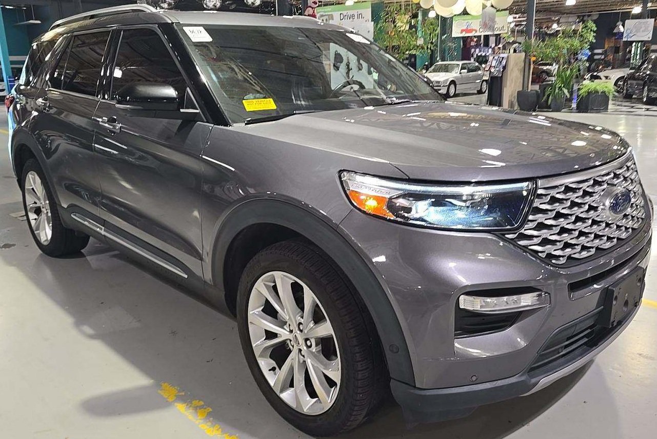 Used 2022 Ford Explorer Platinum SUV