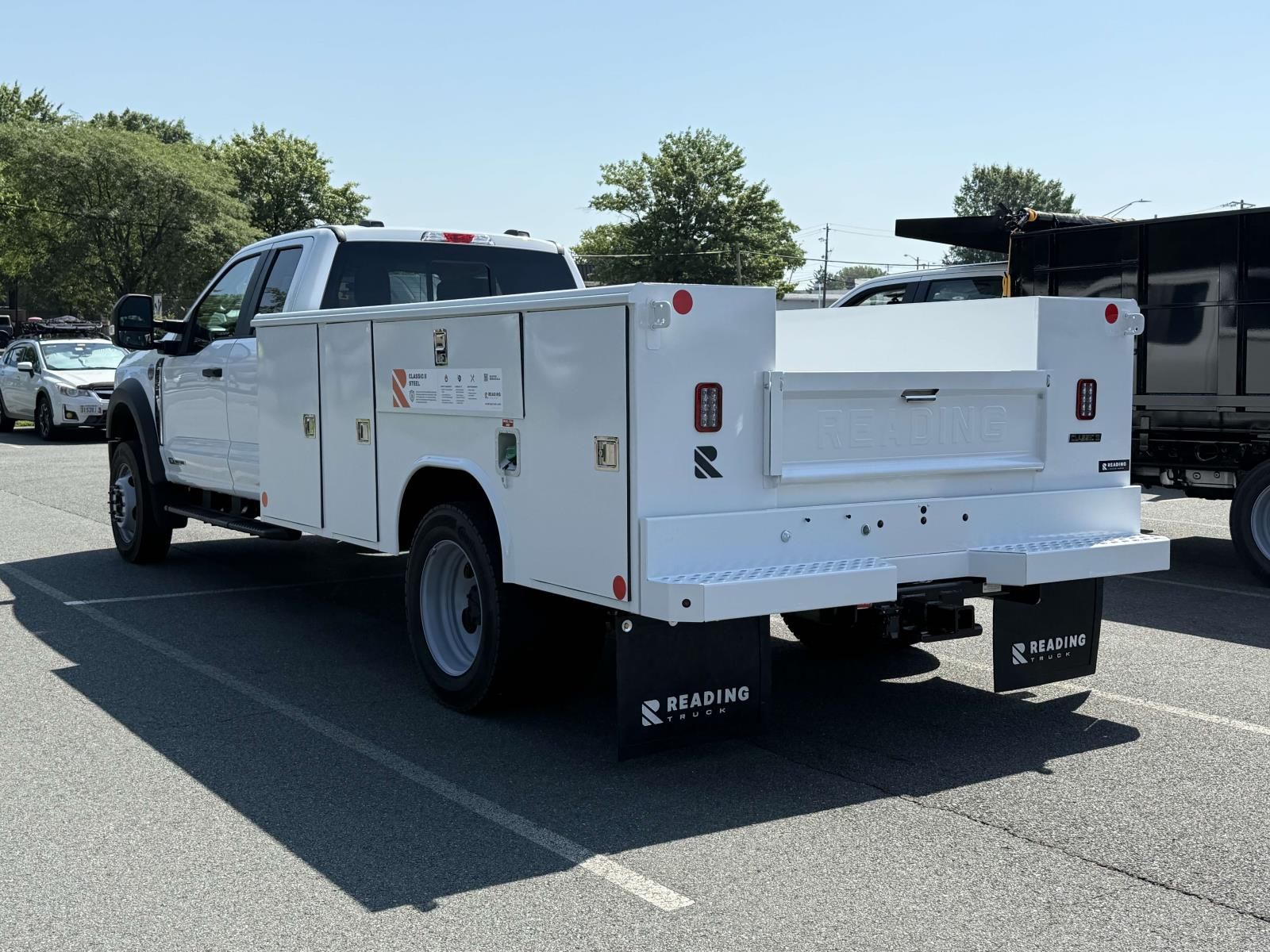 2025 Ford F-550 XL photo 4
