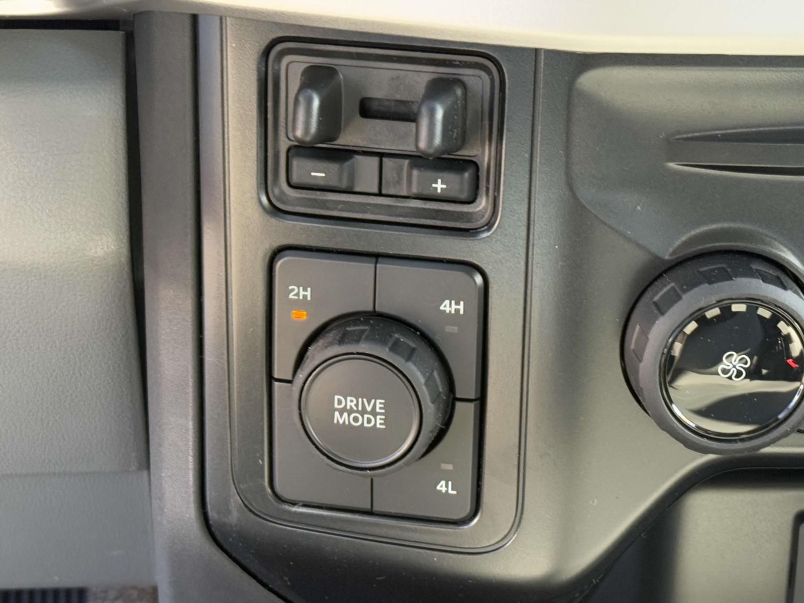 2025 Ford F-550 Super Duty Chassis Cab XL - Photo 16