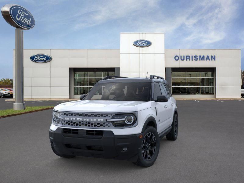 2025 Ford Bronco Sport Outer Banks photo 2