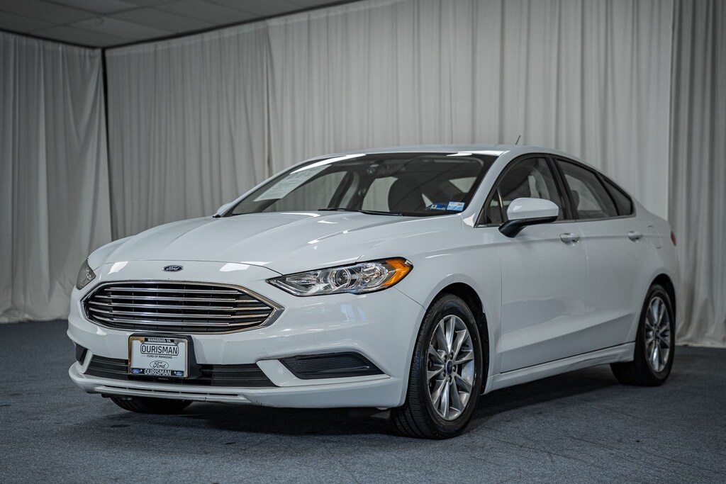 Certified 2017 Ford Fusion SE Sedan