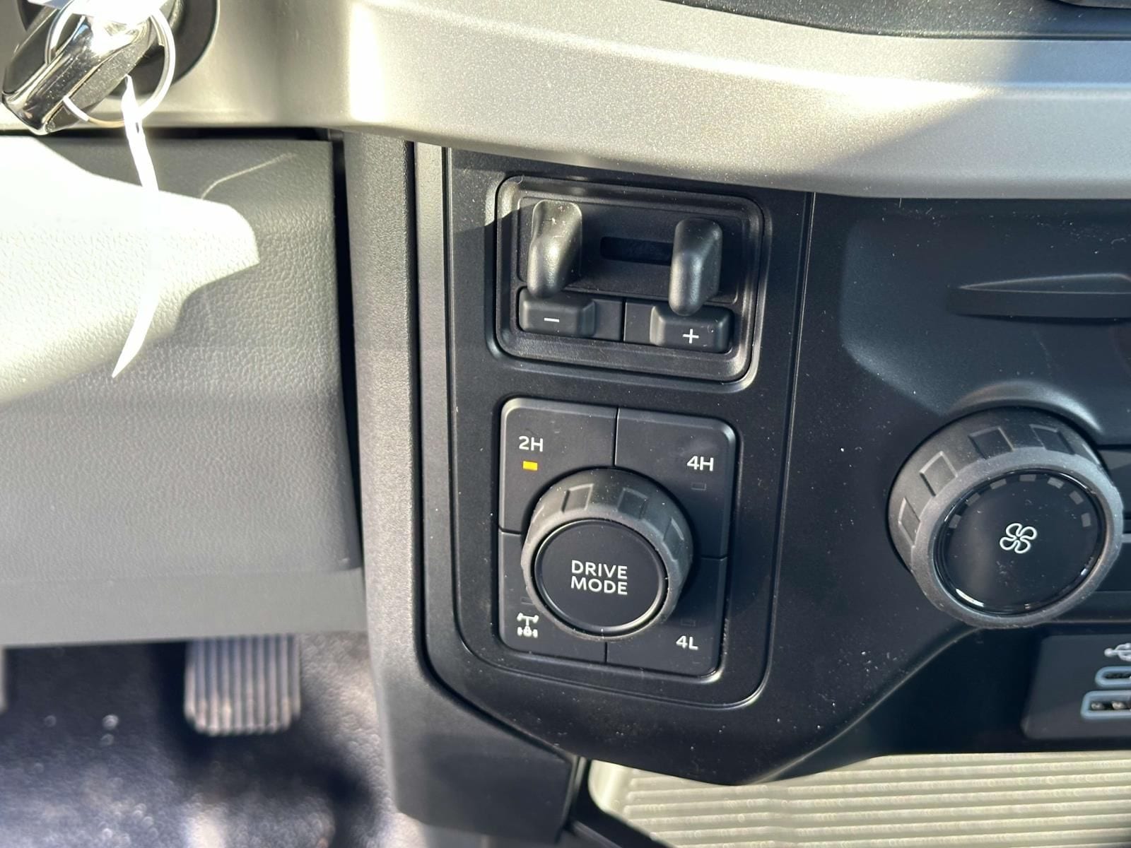 2025 Ford F-250 Super Duty XL - Photo 16