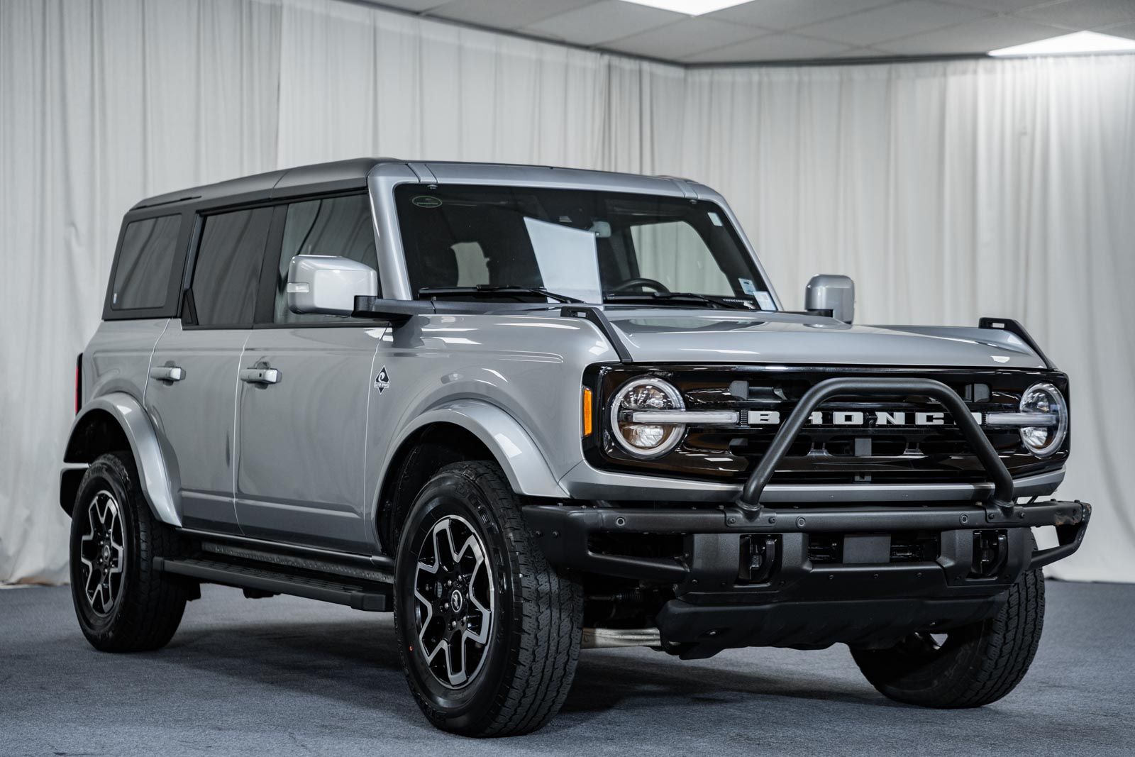 2022 Ford Bronco Outer Banks's photo