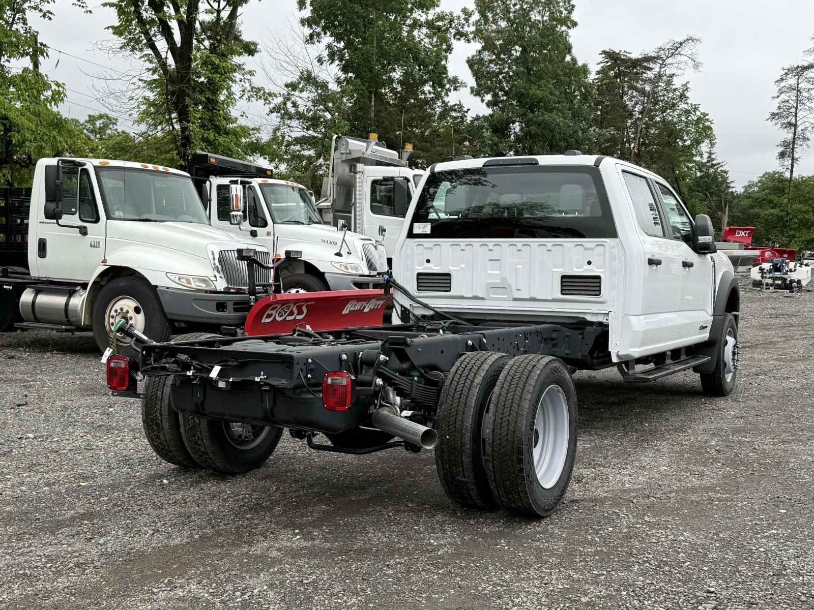 2025 Ford F-550 XL photo 2