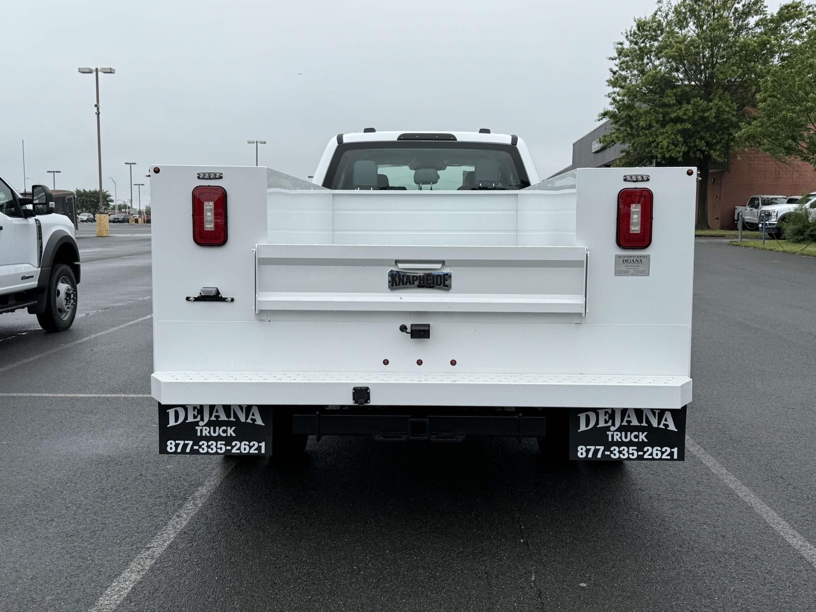2025 Ford F-550 XL photo 2