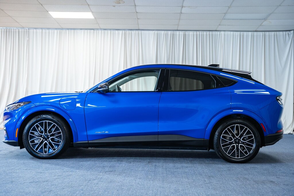 Certified 2025 Ford Mustang Mach-E Premium SUV