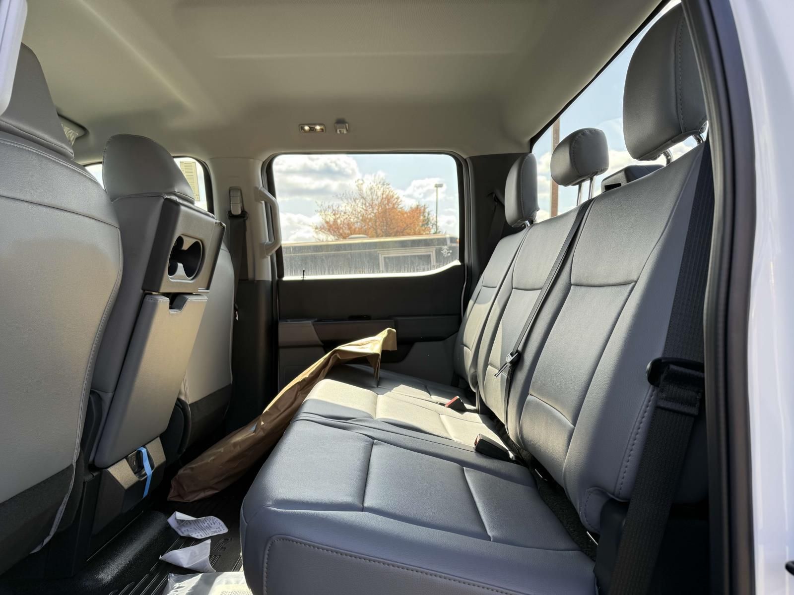 2025 Ford F-550 Super Duty Chassis Cab XL - Photo 10