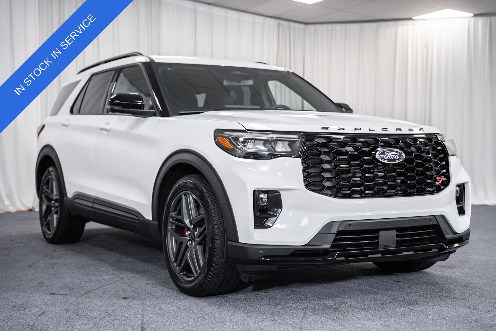 2025 Ford Explorer ST 4WD (PL535)'s photo