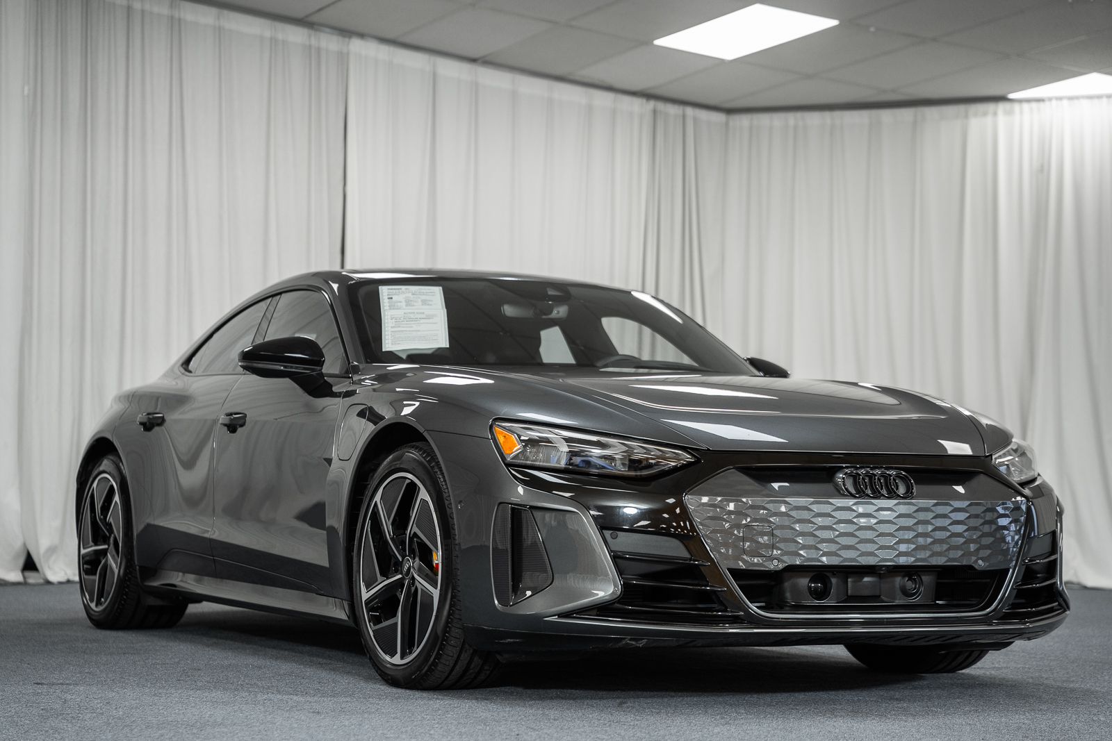 2023 Audi RS e-tron GT Base's photo