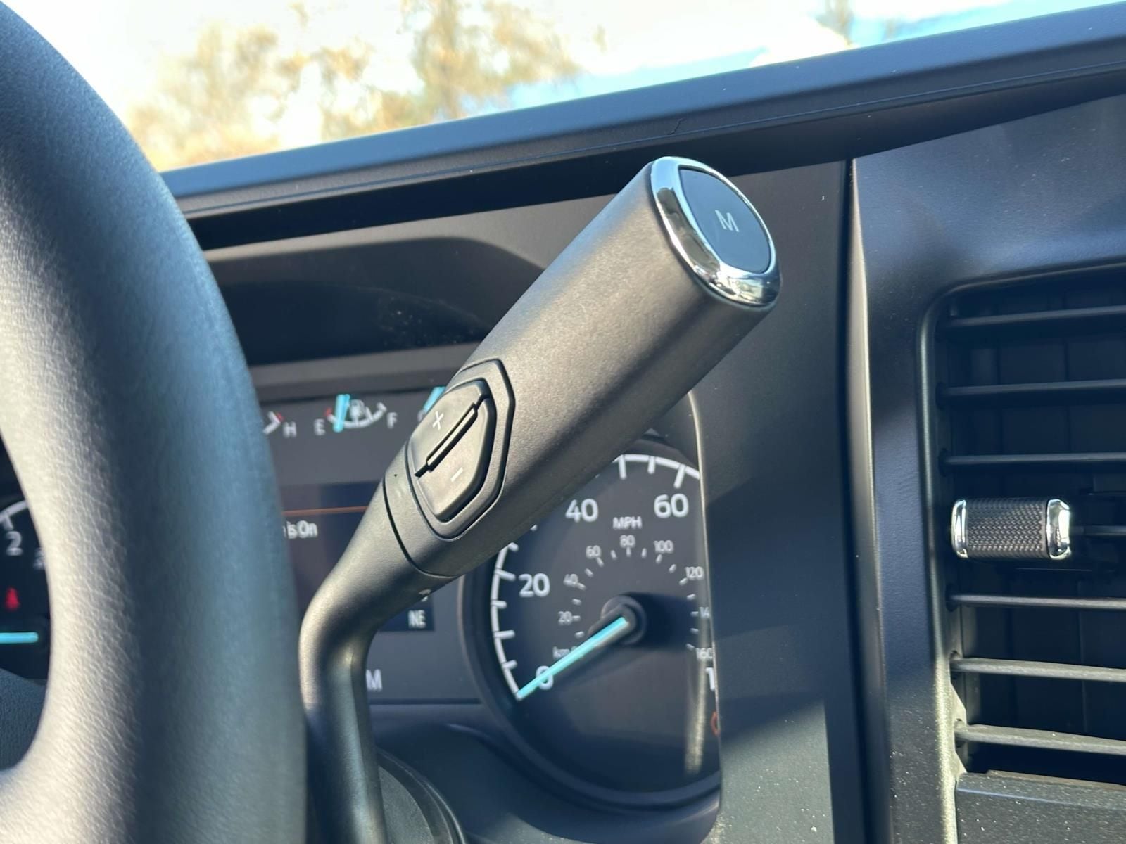 2025 Ford F-250 Super Duty XL - Photo 17