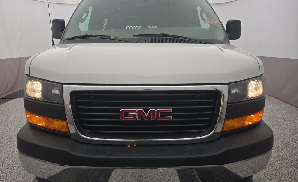 2023 Gmc Savana 2500 Cargo photo 2