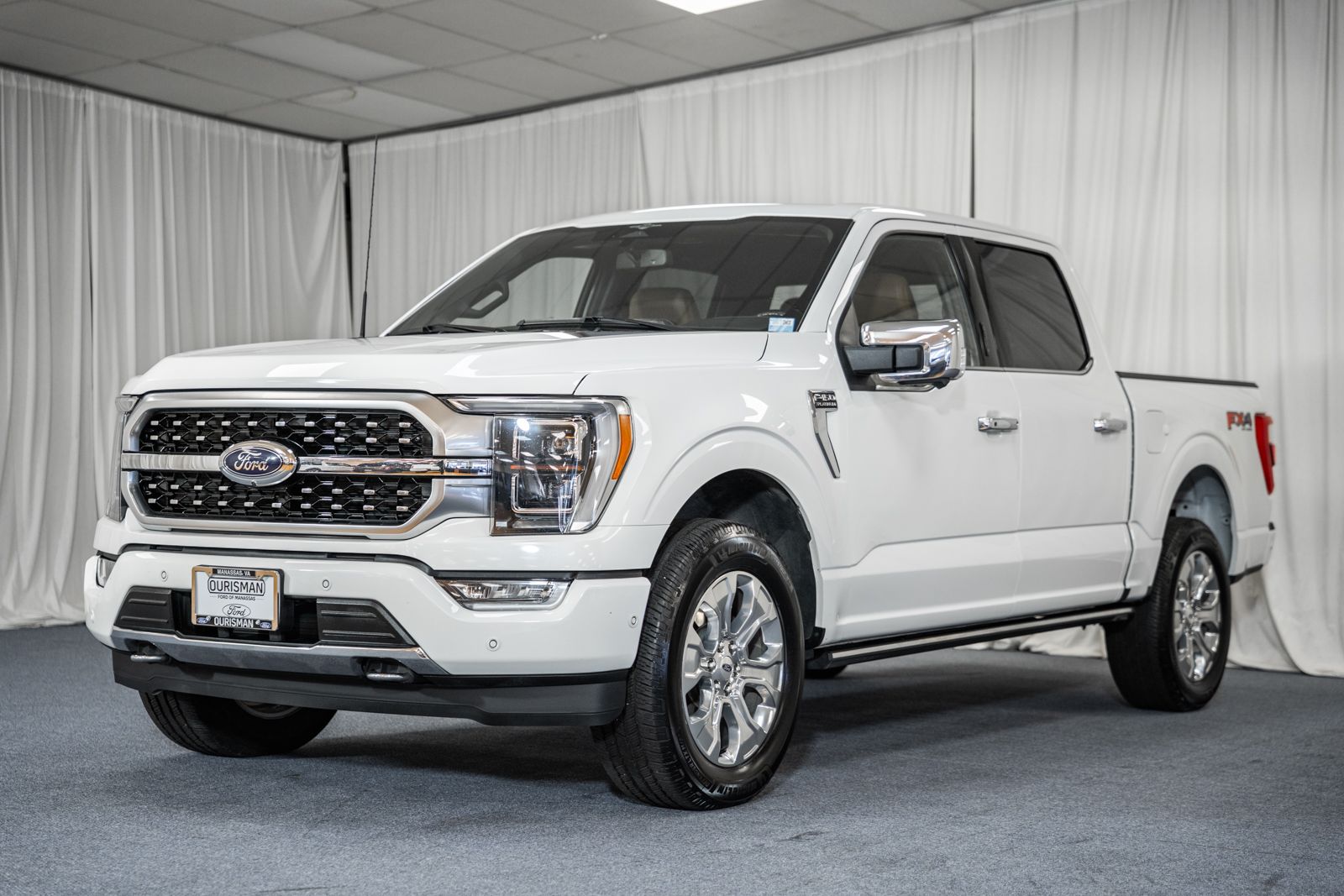 2023 Ford F-150 Platinum photo 3