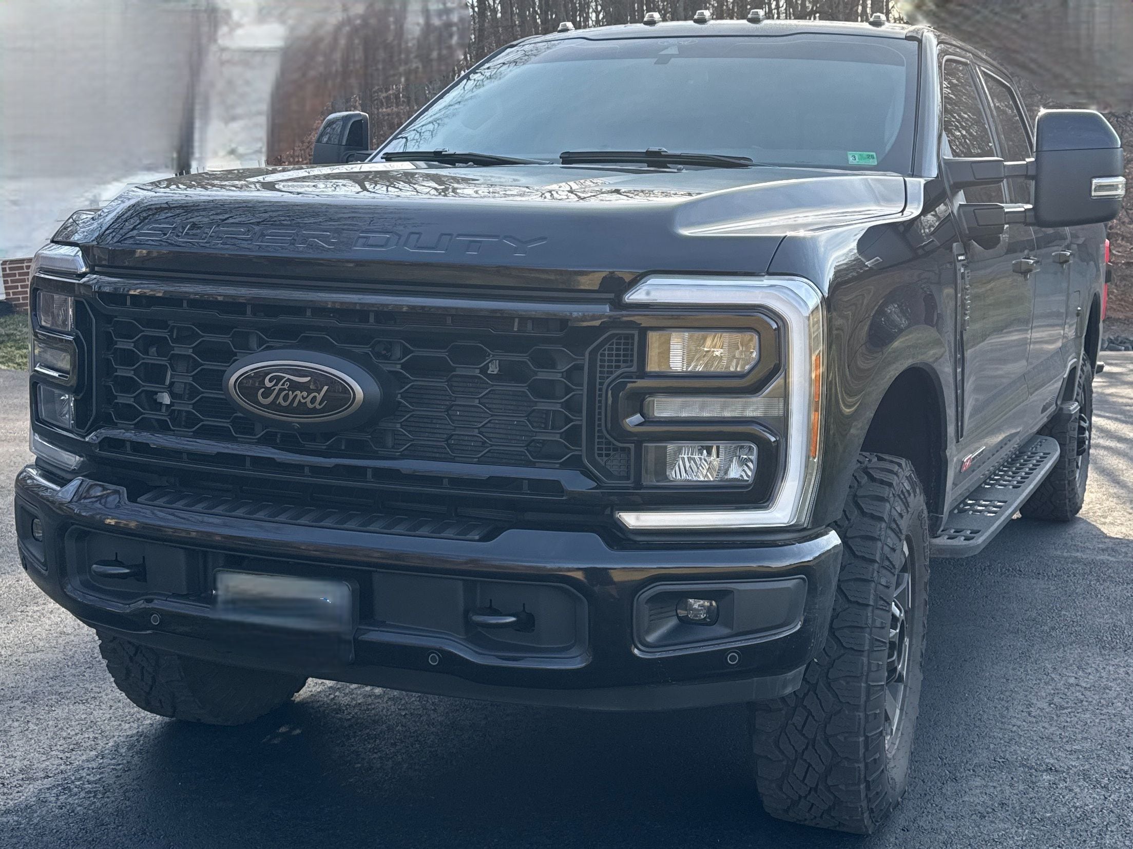 2025 Ford F-350 Super Duty Lariat's photo