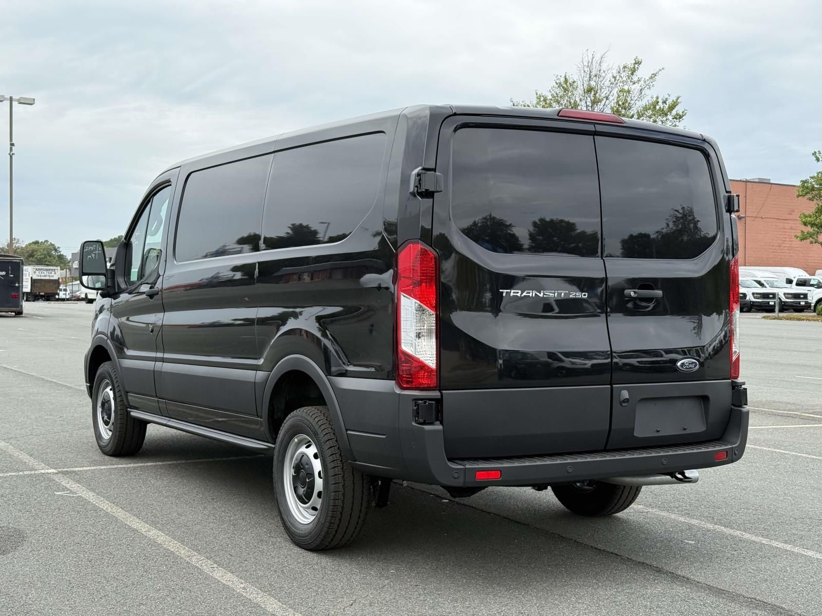 2025 Ford Transit photo 3
