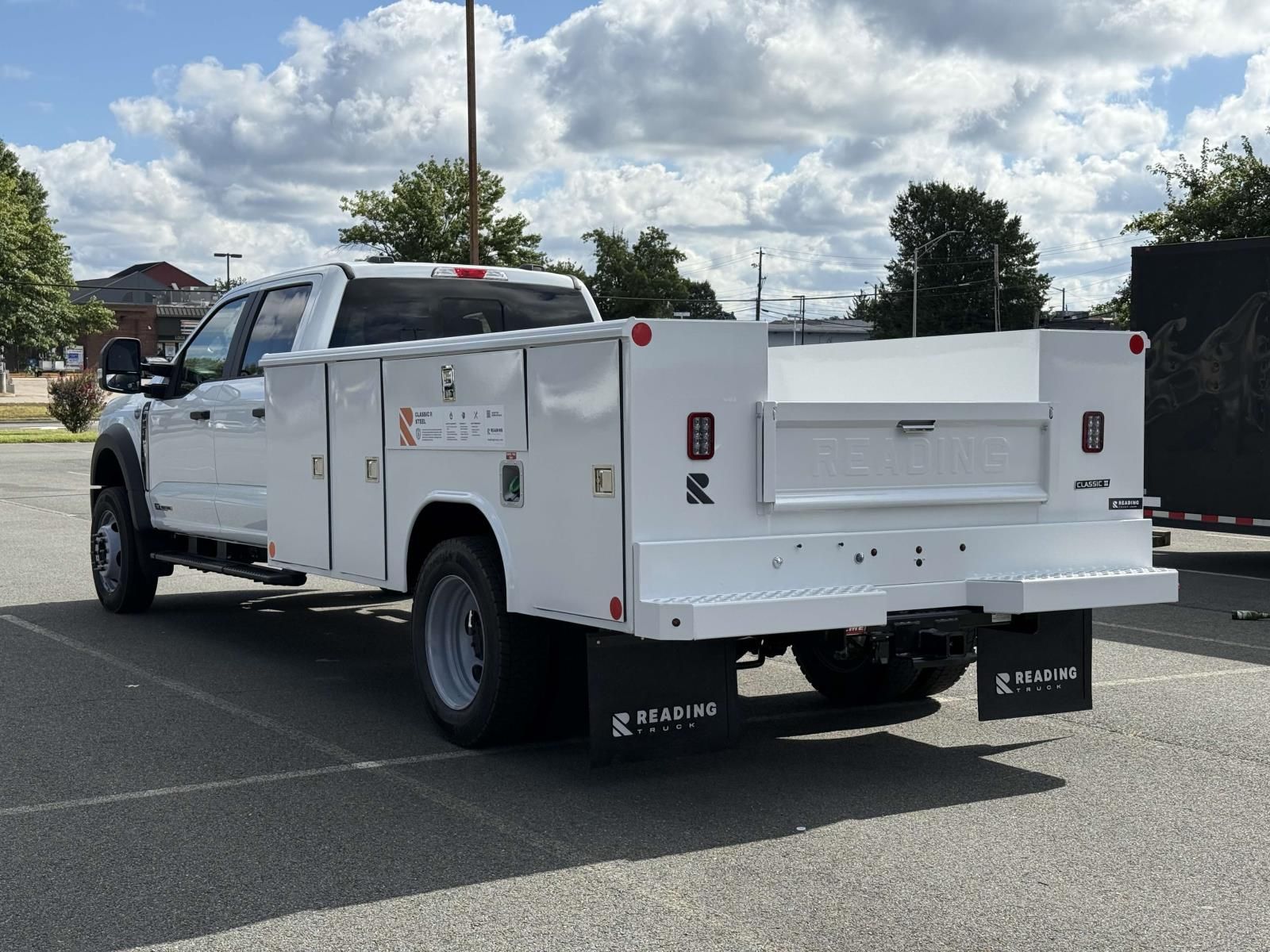 2025 Ford F-450 XL photo 2