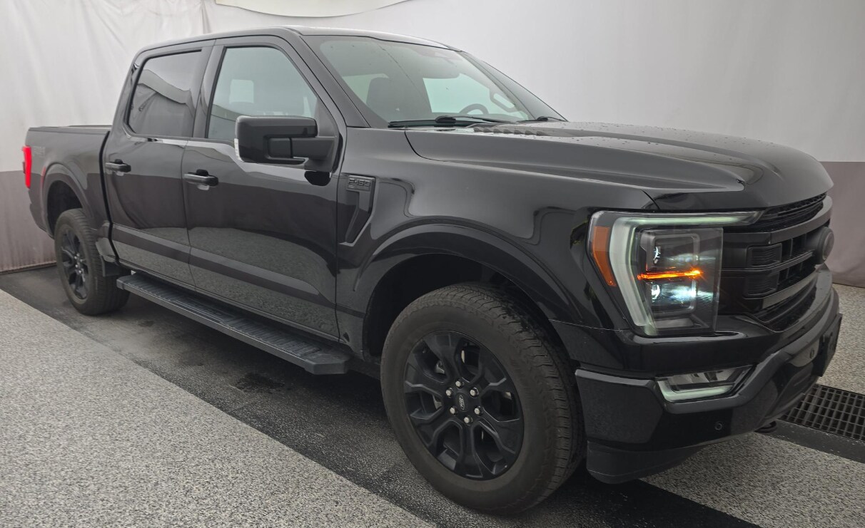 2023 Ford F-150 Lariat photo 3