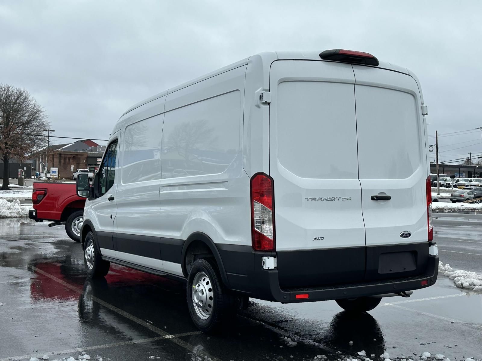 2025 Ford Transit photo 4