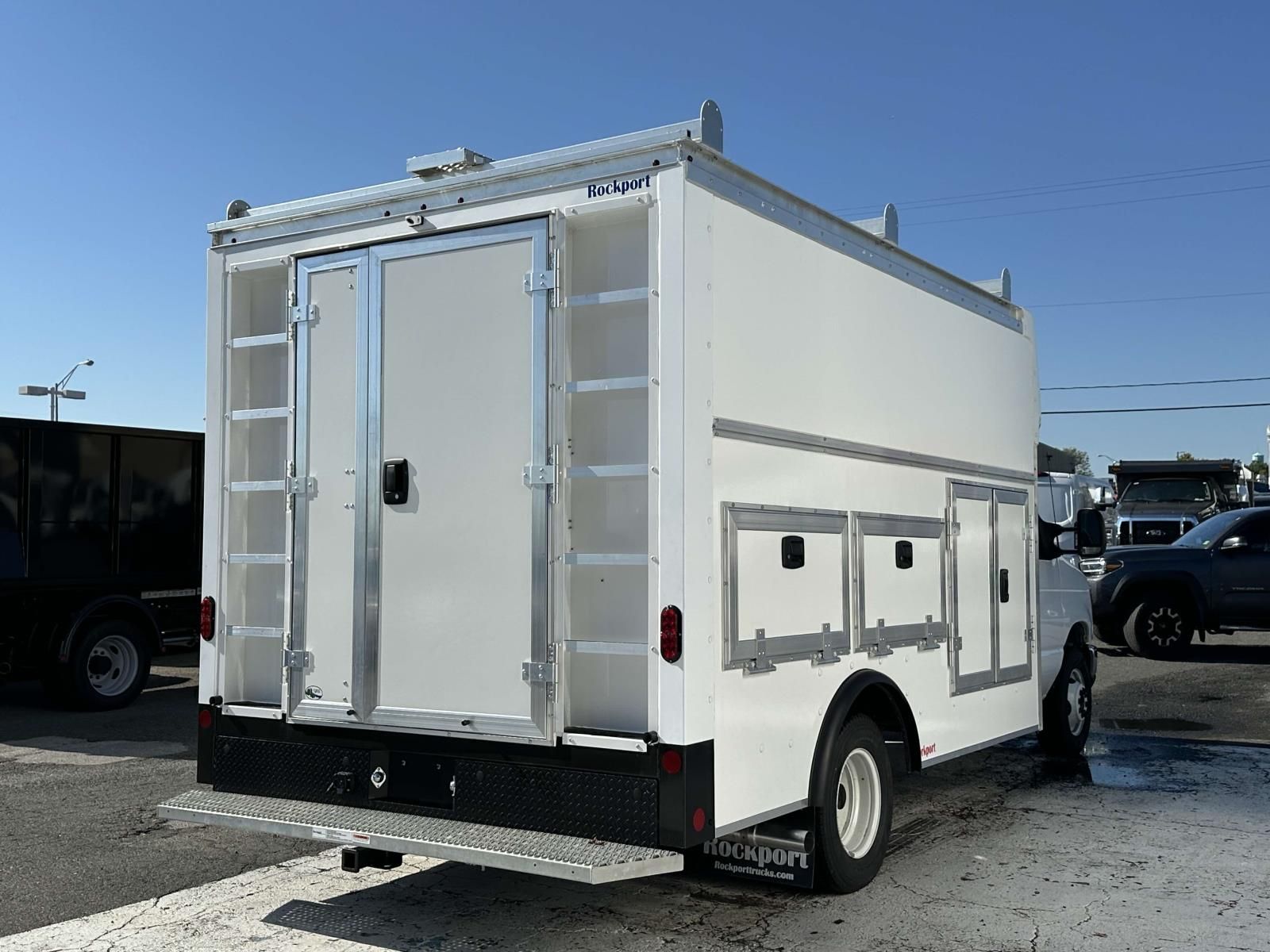 2025 Ford E-350 photo 2