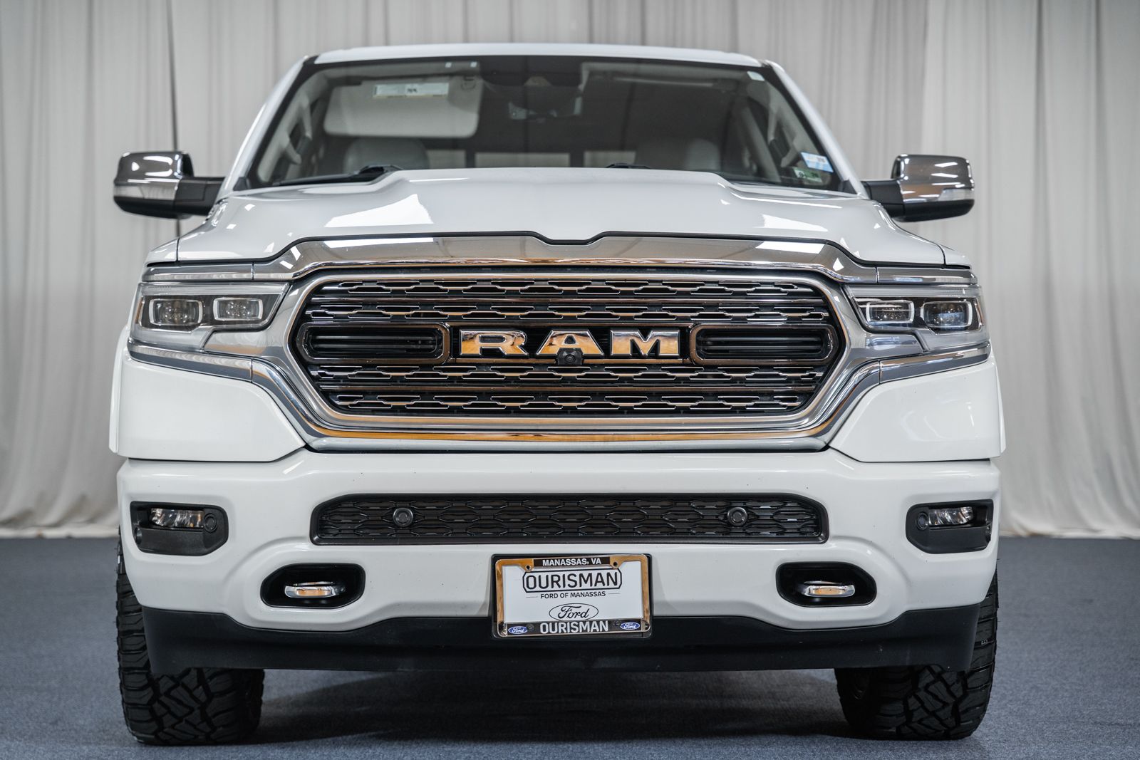 2022 Ram 1500 Limited photo 2