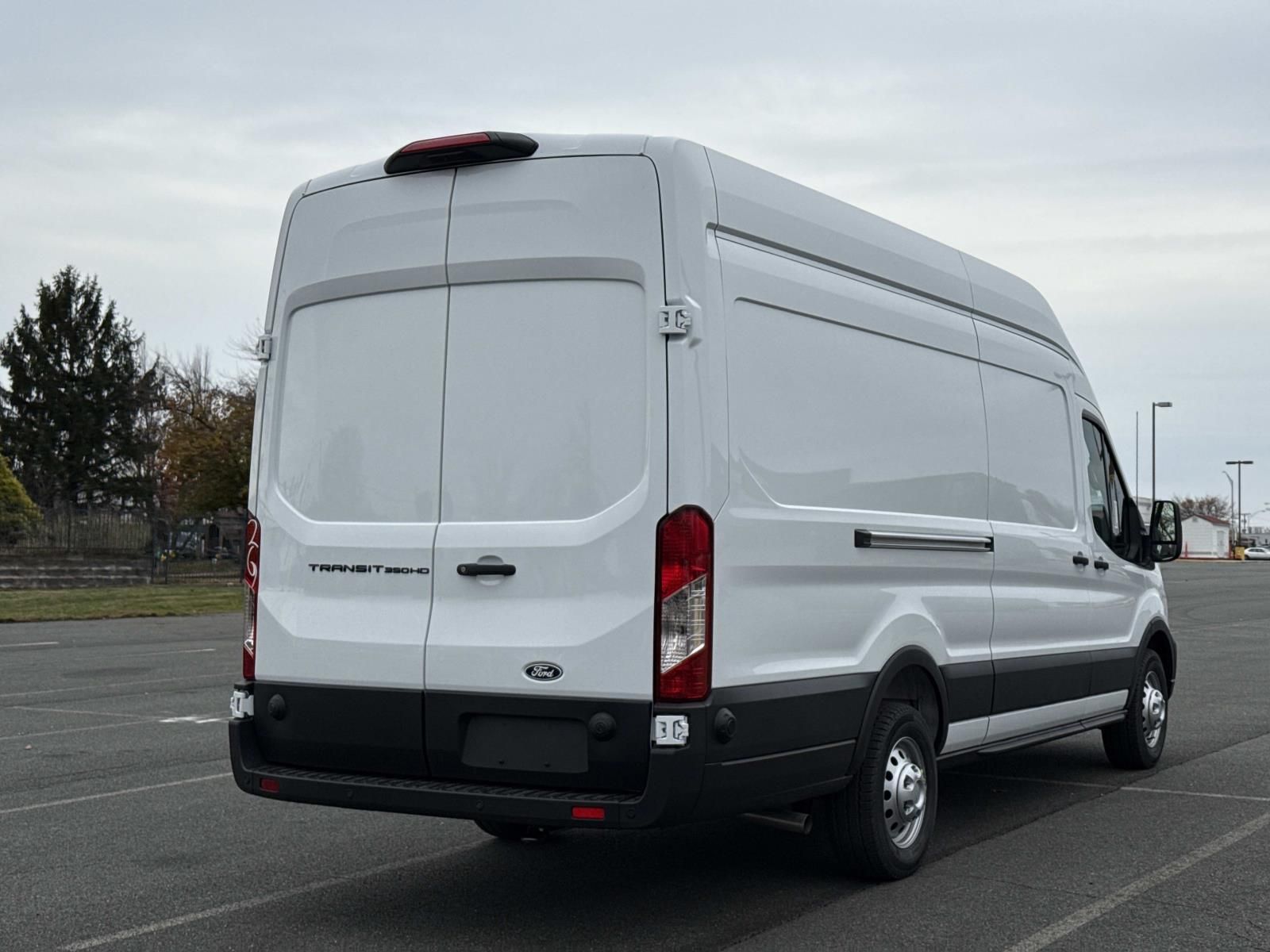 2026 Ford Transit photo 3