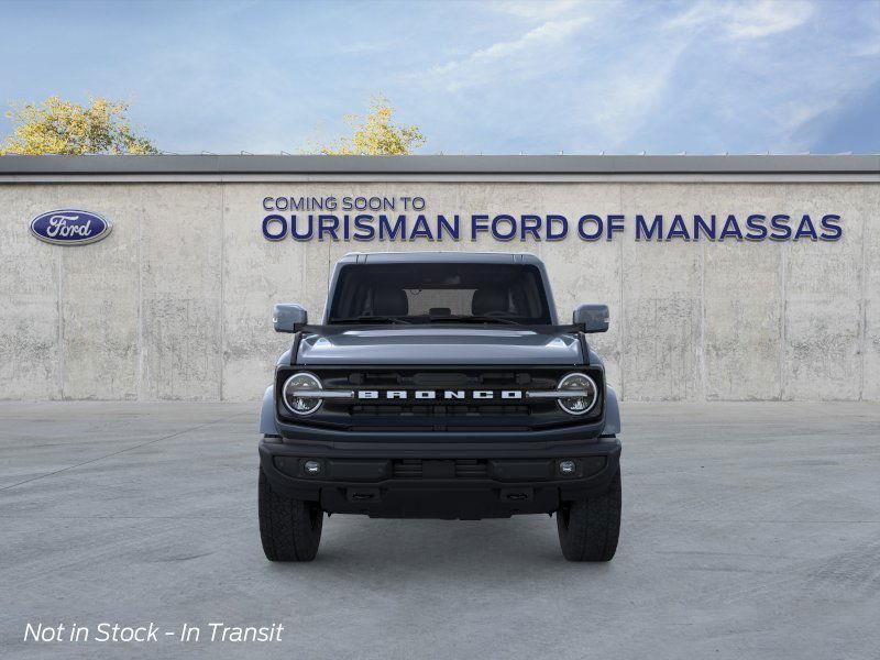 2025 Ford Bronco Outer Banks photo 2