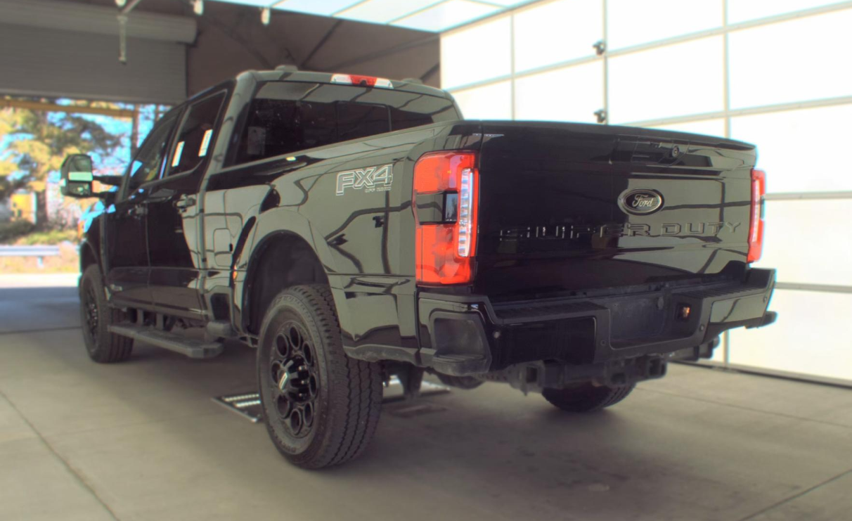Used 2023 Ford F-250 Lariat Truck