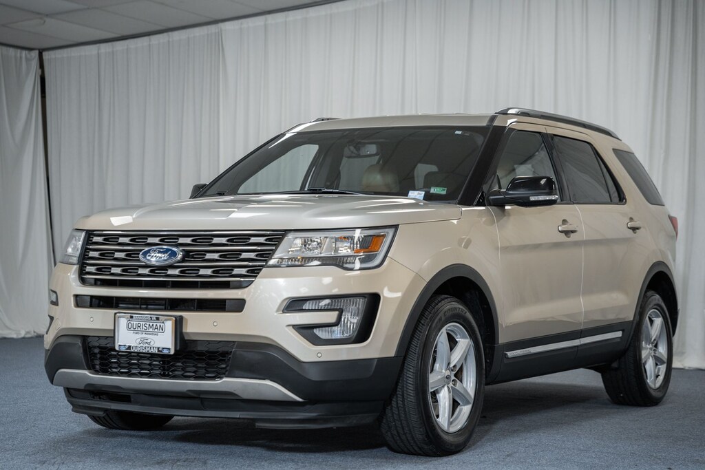 Certified 2017 Ford Explorer XLT SUV