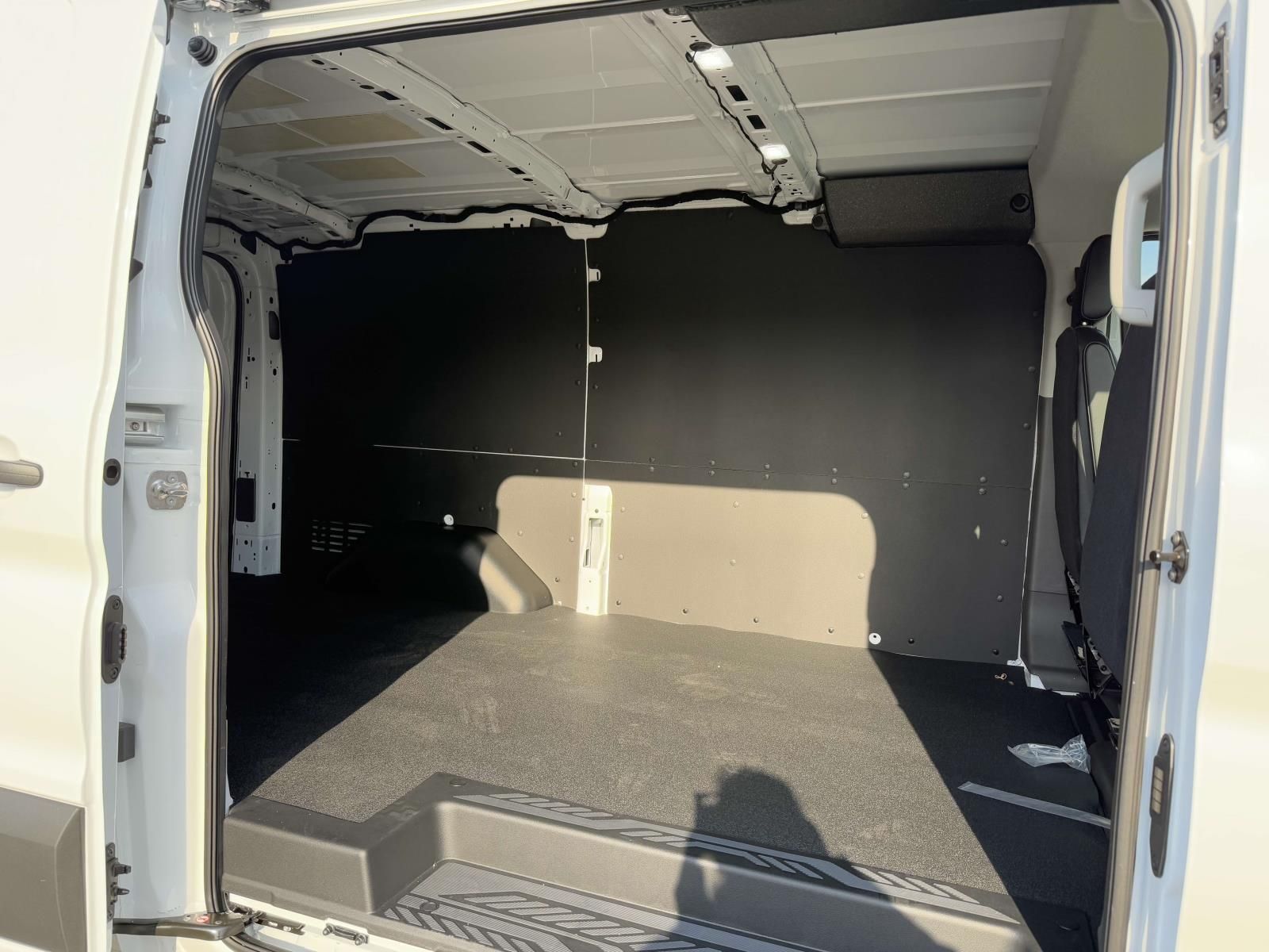2025 Ford Transit Van Base - Photo 10
