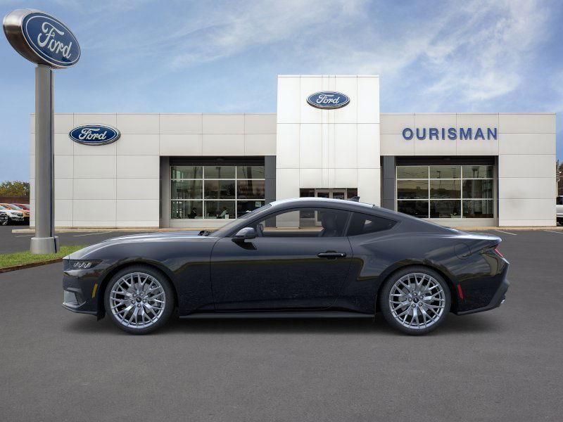 2025 Ford Mustang EcoBoost Premium photo 4