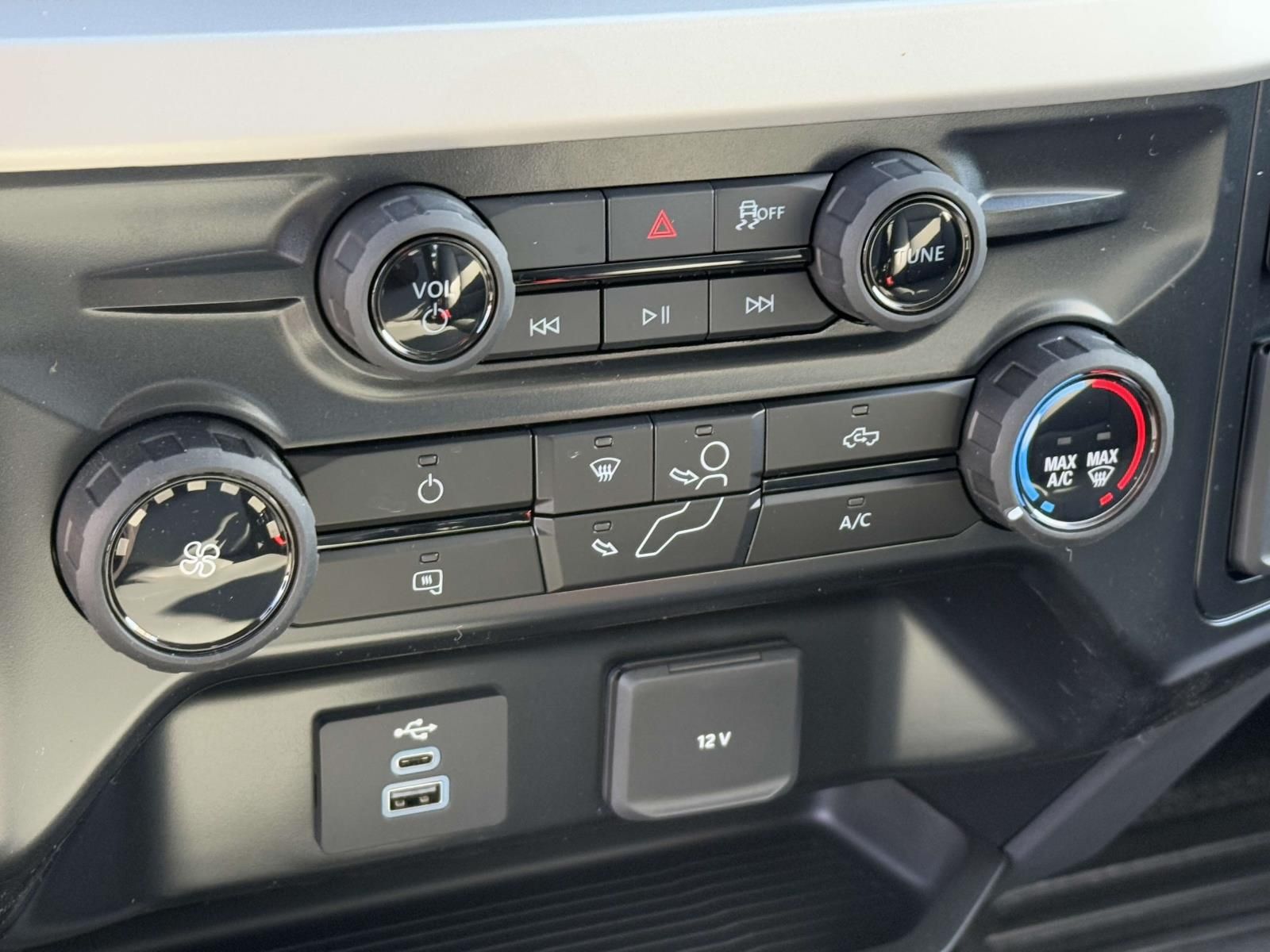 2025 Ford F-550 Super Duty Chassis Cab XL - Photo 14