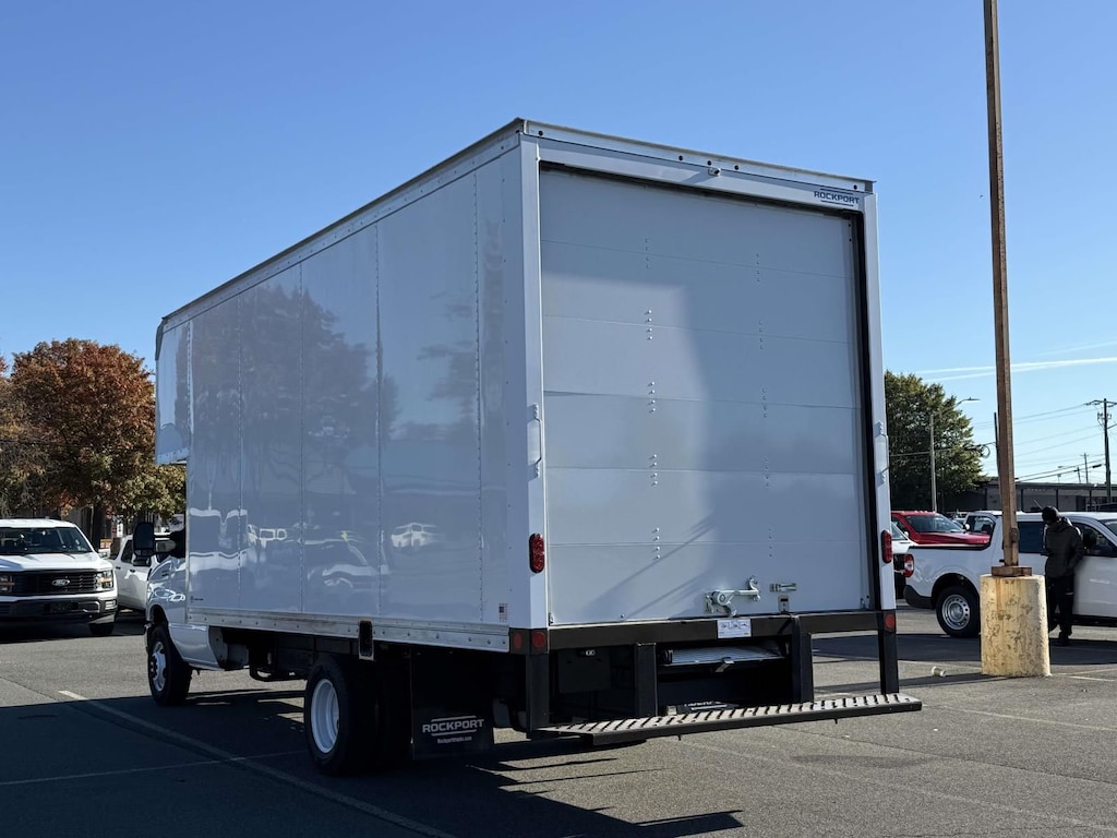 New 2026 Ford E-450 Cutaway Base Cab/Chassis