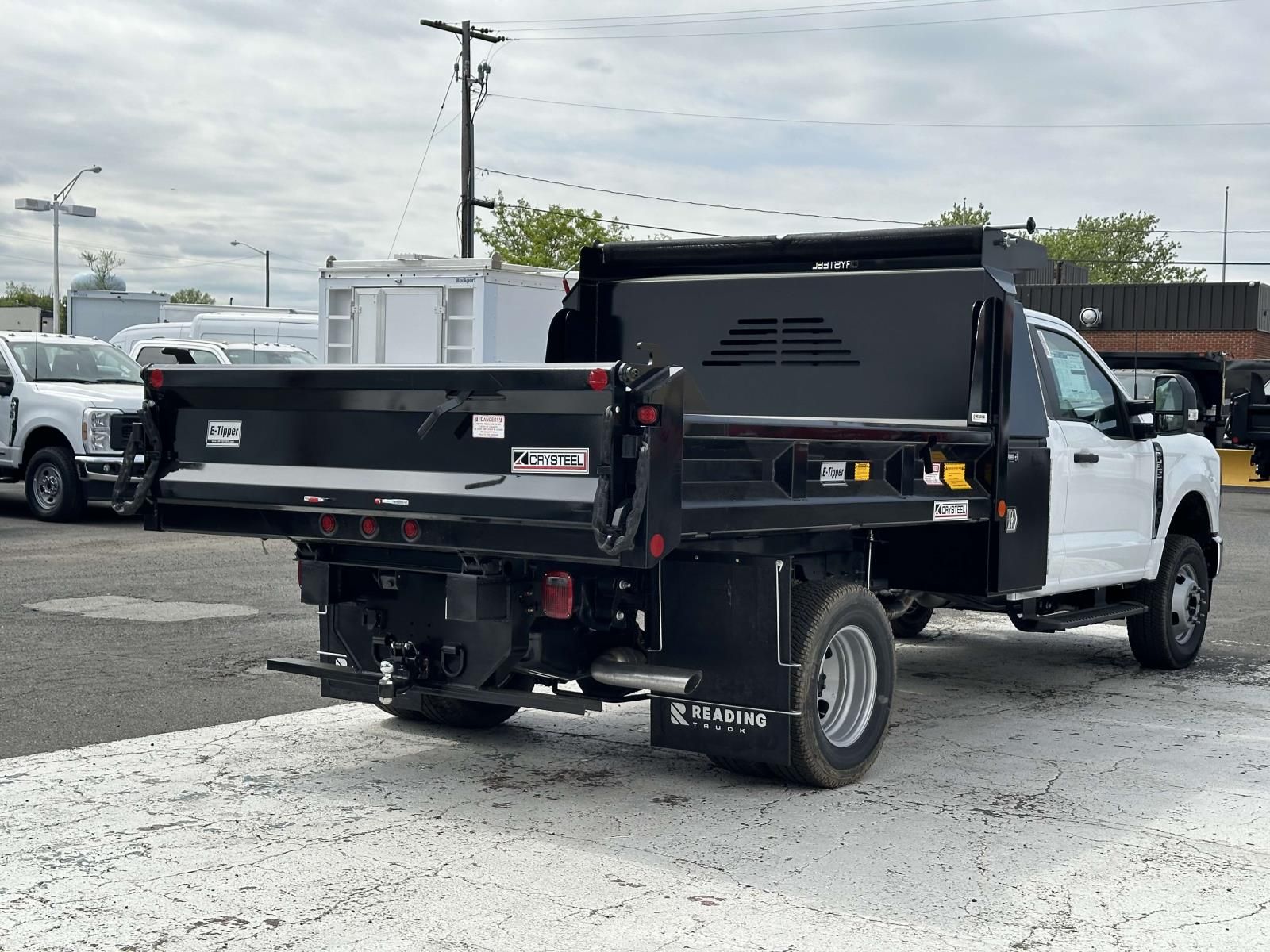 2024 Ford F-350 XL photo 2
