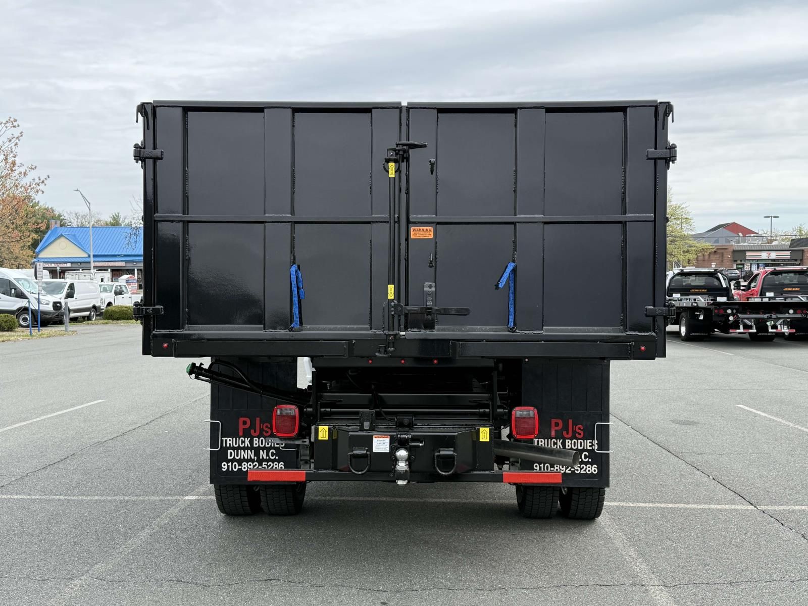 2025 Ford F-550 XL photo 3