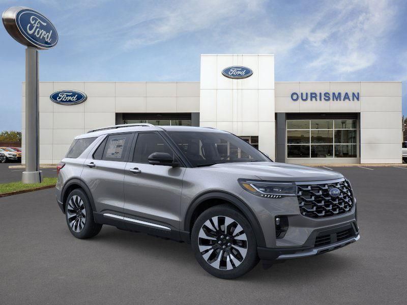 2026 Ford Explorer Platinum's photo