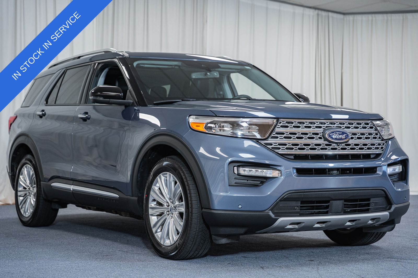 2021 Ford Explorer Limited HEV 4WD's photo