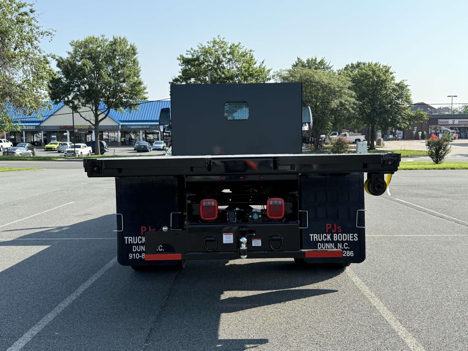 2026 Ford F-650 Base photo 3