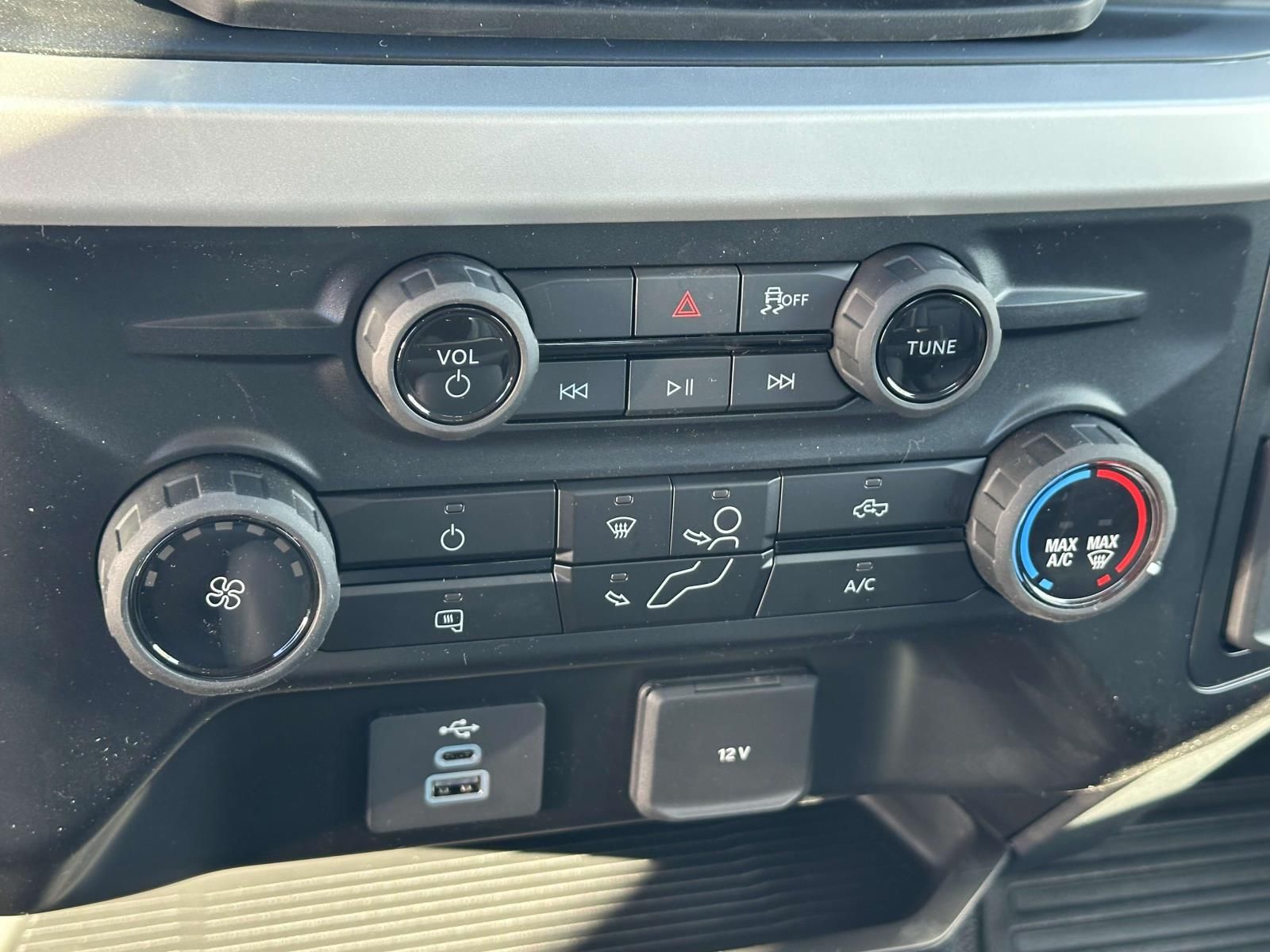 2025 Ford F-250 Super Duty XL - Photo 15