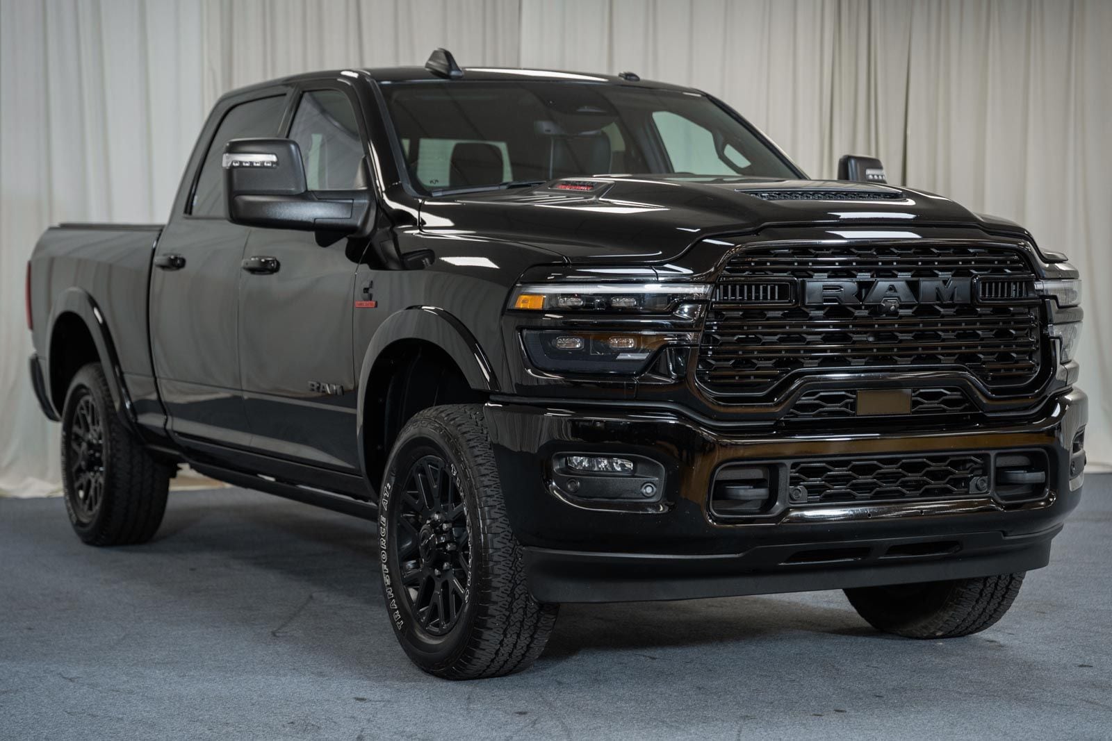 2025 RAM 2500 Limited 4X4 Crew Cab SWB's photo