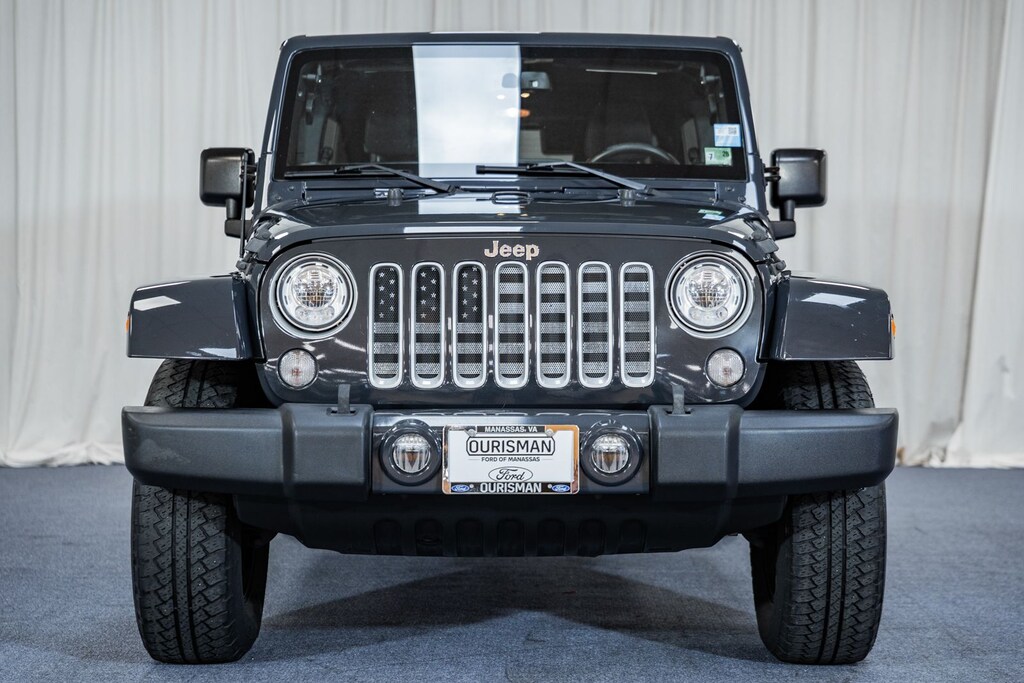 Used 2017 Jeep Wrangler JK Unlimited Unlimited Sahara SUV