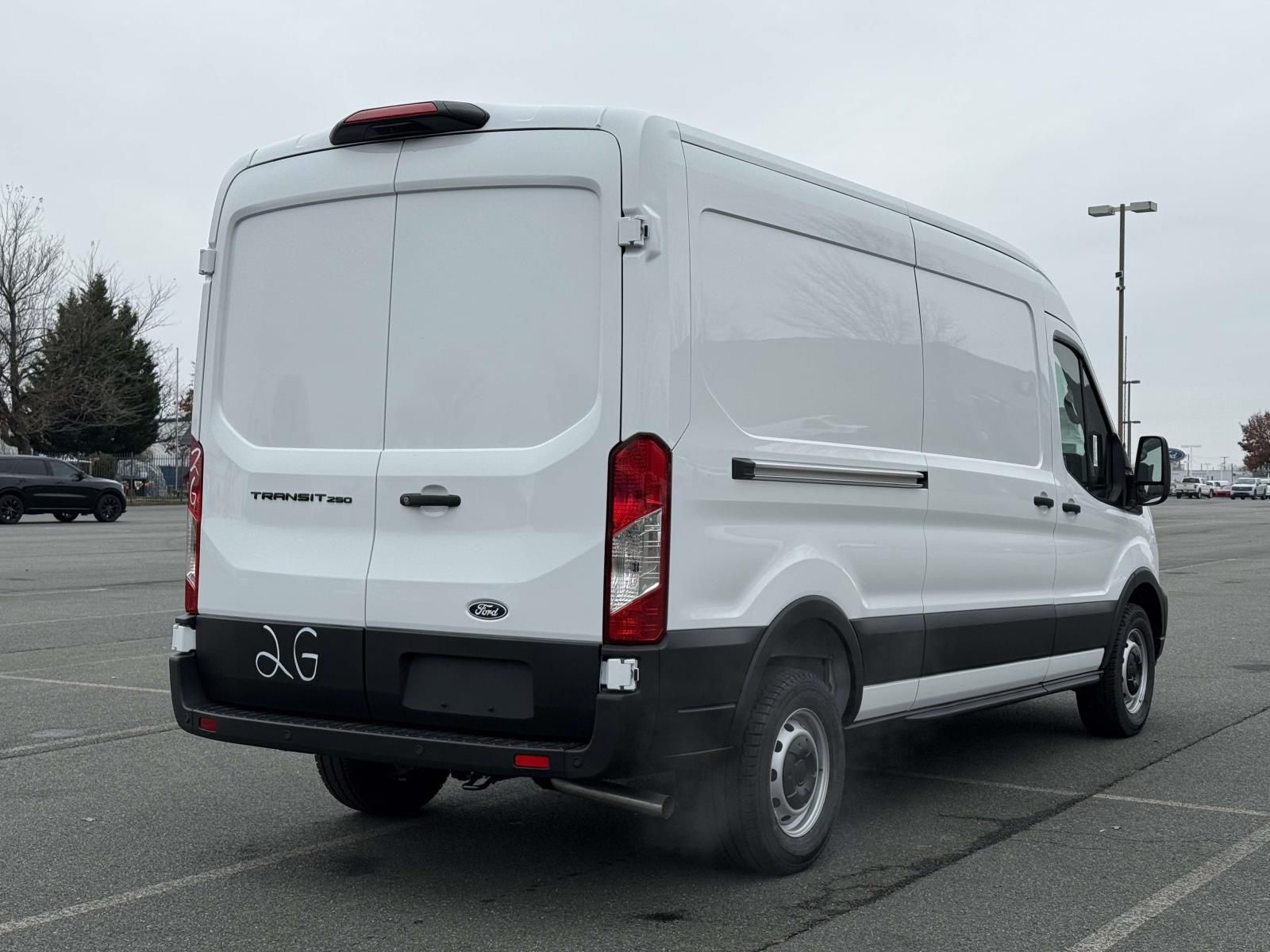 2026 Ford Transit photo 3