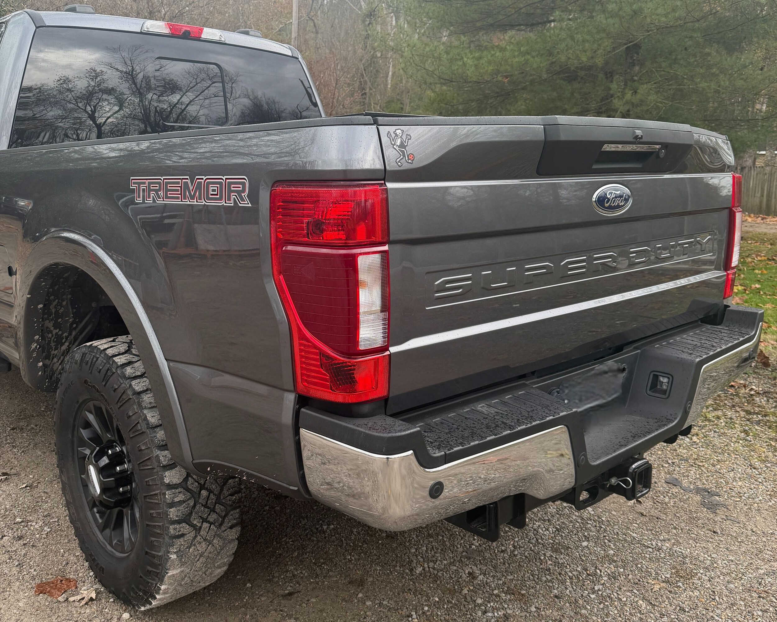 2022 Ford F-350 Lariat photo 3