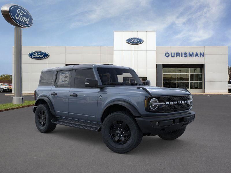 2025 Ford Bronco 4-Door Outer Banks's photo
