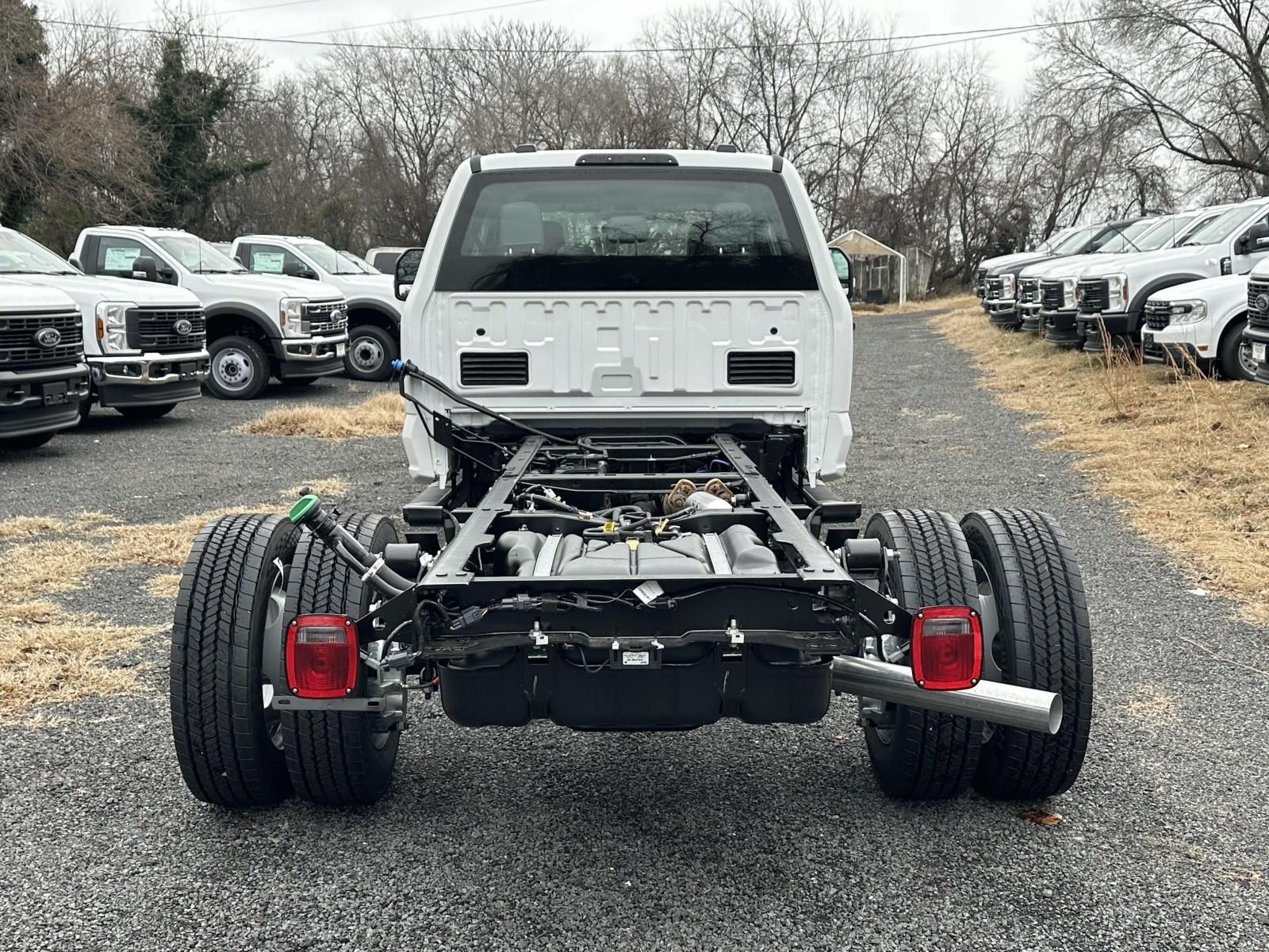 2024 Ford F-550 XL photo 3